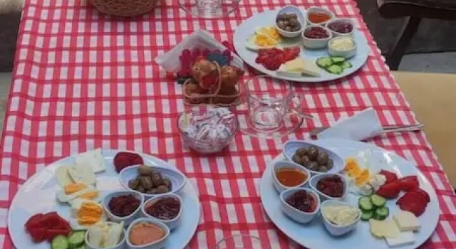 Lavinya Pansiyon, Забронировать Гостевой дом Гостевые дома Кушадасы, рядом с Kusadasi Bars Street, Гостевой дом