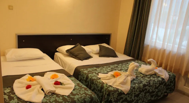Paradise Apple Hotel