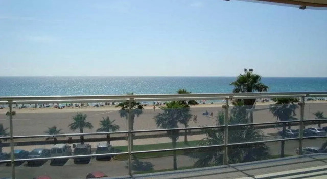 Apartamentos Papa Luna 3000