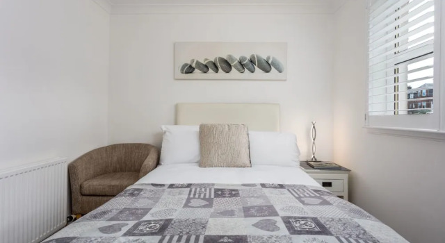 9A Millbrae - Donnini Apartments