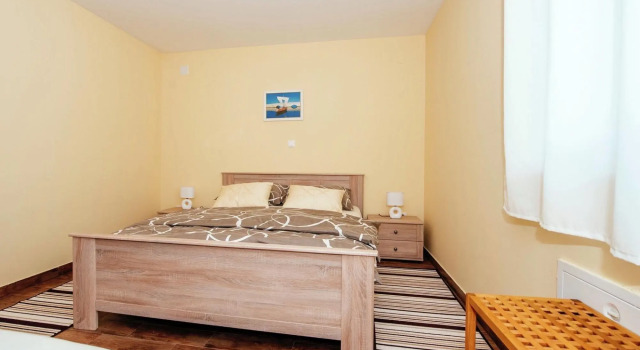 Spacious Holiday Home in Pakoštane near Sea, Забронировать Отель Отели Пакоштане 3 звезды, рядом с Пляж Пакоштане, 3*