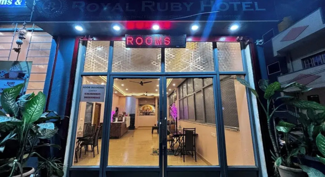 New Royal Ruby Hotel Ecity Phase 1, Rezerwuj Hotel Hotele w Bangalore z parkingiem, Parking