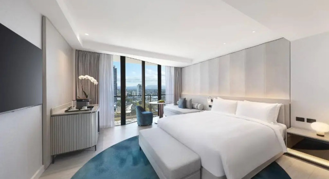 Номер Standard с балконом и с видом на горы JW Marriott Gold Coast Resort & Spa