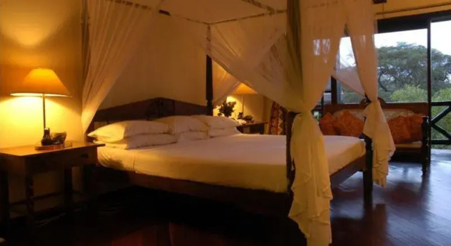 Двухместный номер Deluxe с балконом Safari Park Hotel And Casino