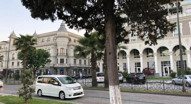 4 Chavchavadze Street, Book Hotel Batumi 