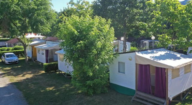 Коттедж c 1 комнатой Camping du Lac