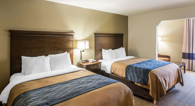 Четырёхместный люкс Comfort Inn & Suites Cookeville