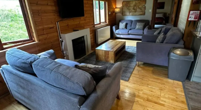 Serene Watermouth Cabin Retreat With Hot Tub & Stunning Coastal Views