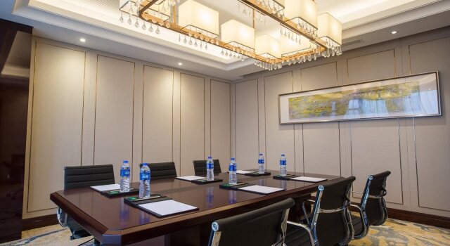 Royal Tulip Suzhou, Забронировать Отель Отели Сучжоу с бассейном, Бассейн