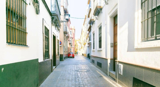 Apartment With one Bedroom in Sevilla, With Wifi, Забронировать Апартаменты/квартира Отели Севильи с парковкой, рядом с Музей Pabellon de la Navegacion, Парковка