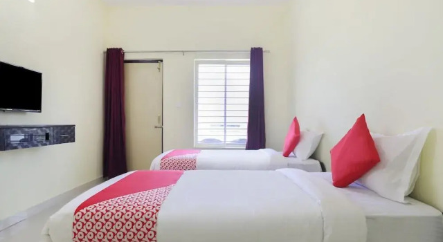 Ace Inn by OYO Rooms, Rezerwuj Hotel Bidadi Bangalore