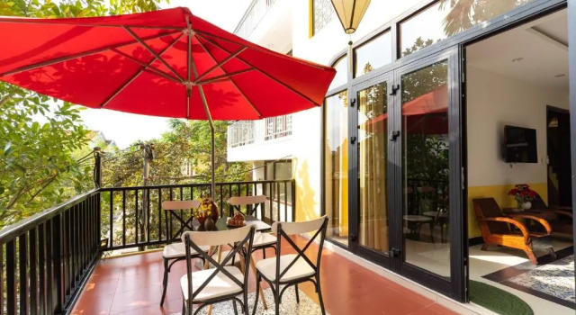 Семейный номер Standard с балконом Coco Viet Homestay