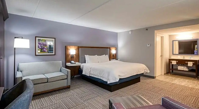 Люкс Hampton Inn Janesville