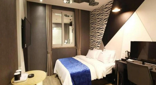 Jeju Lux Hotel, Забронировать Отель Отели Согвипхо с парковкой, Парковка