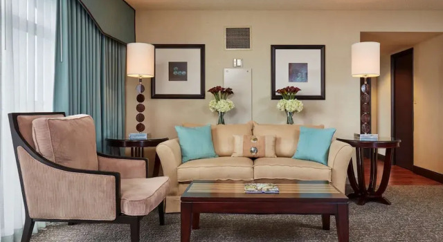 Номер Wetbar Deluxe Курорт DoubleTree by Hilton Orlando Theme Park