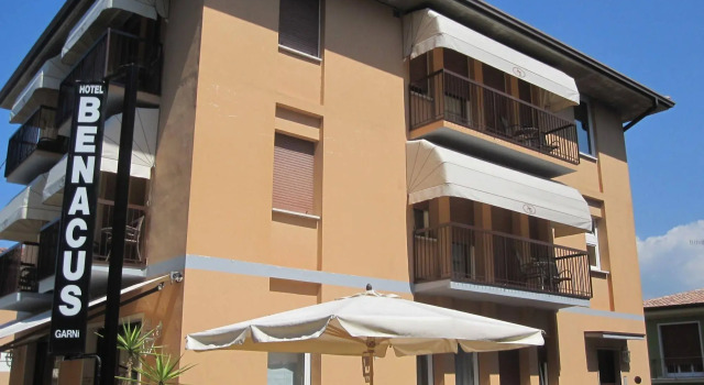 Hotel Benacus