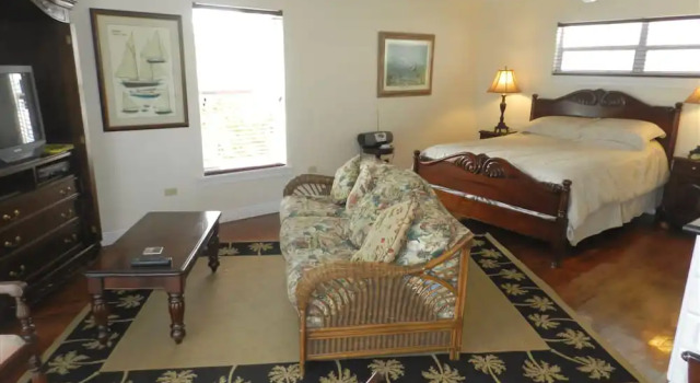 Tarpon Flats Inn & Marina, Rezerwuj Hotel Hotele w Key Largo z parkingiem, Parking