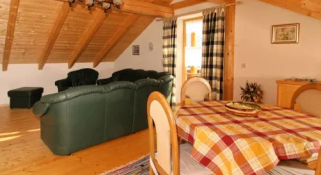 SCHACHTENBACH, Varaa Hotelli Hotellit Baijeri pysäköinnillä, Pysäköinti