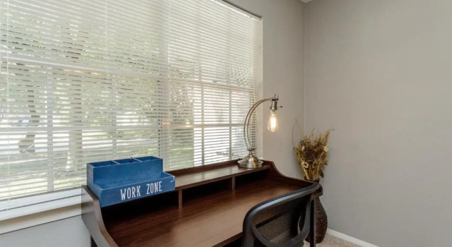 Вилла Deluxe The Red Door Sunflower - Updated Home in Houston