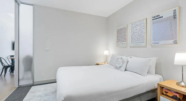 Sophisticated CBD 2-bed Apartment by Yarra River, Забронировать Апартаменты/квартира Мельбурн Melbourne Region, рядом с Federal Court of Australia