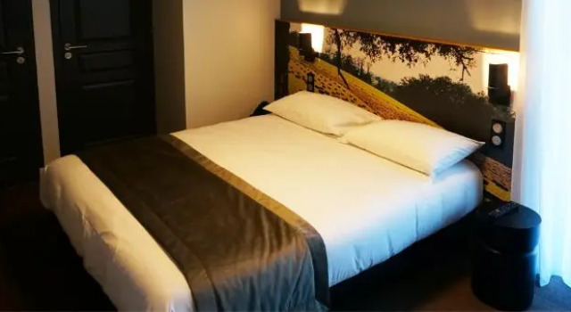 Hôtel Saint-Roch, The Originals Relais, Prenota Hotel Hotel a Alvernia con parcheggio, Parcheggio