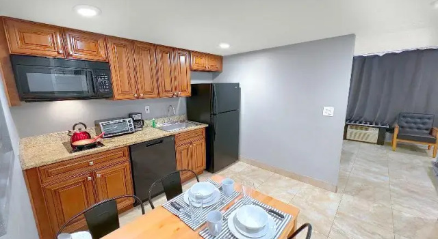 Двухместный номер Standard c 1 комнатой с балконом Celebration Suites