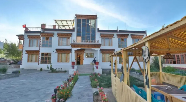 Kangseng House, Забронировать Отель Отели Джамму и Кашмира с парковкой, Парковка