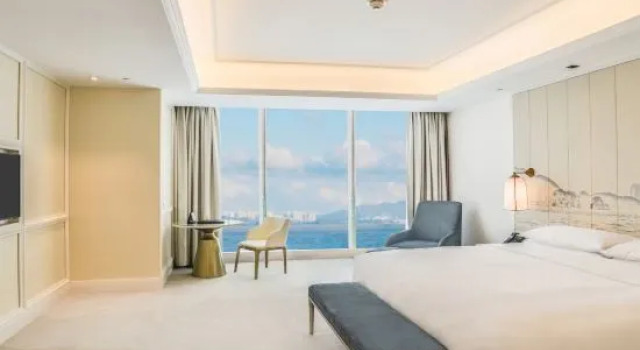 Люкс Deluxe с видом на море Hotel Plaza Carnival Qingdao