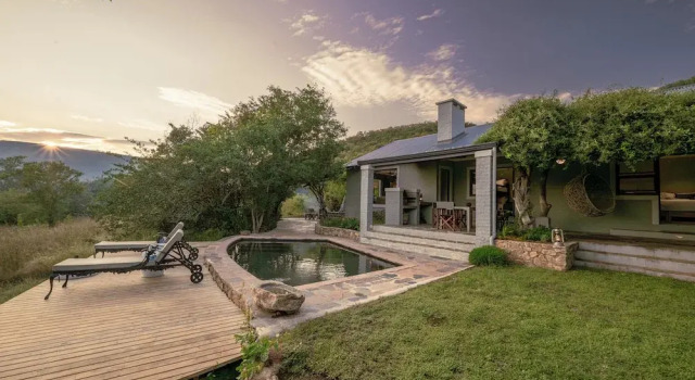 Luxo Cabana Valley Lodge - Babanango Game Reserve