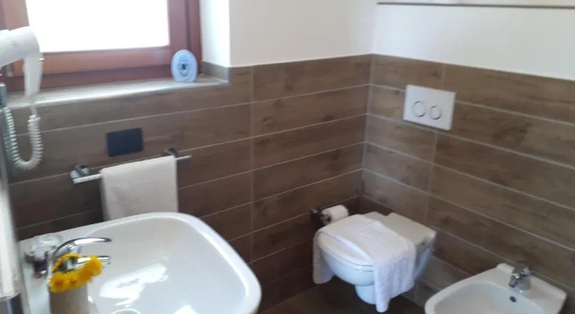 Трёхместный номер Standard с видом на озеро Agriturismo Nona Rosa