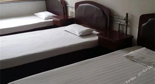 Qingzhou Fengxiang Inn, Rezerwuj Hotel Hotele w Qingzhou z parkingiem, Parking