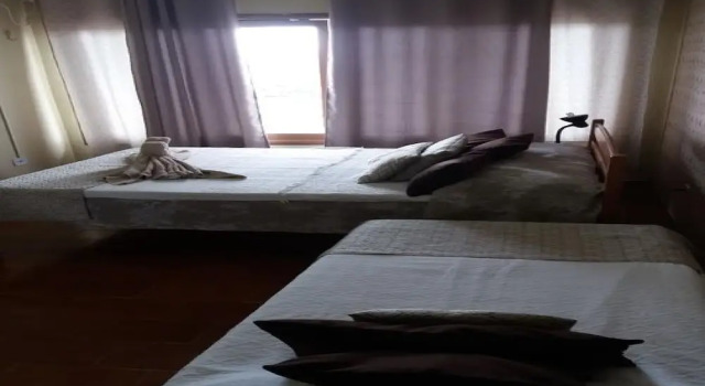 Четырёхместный номер Standard Hotel Rainha