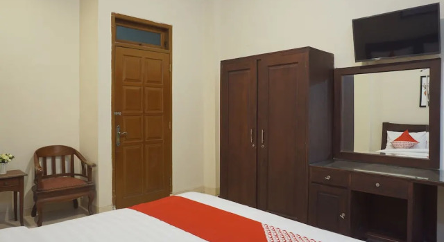Люкс Deluxe Urbanview Hotel Pondok Anggun Yogyakarta by RedDoorz