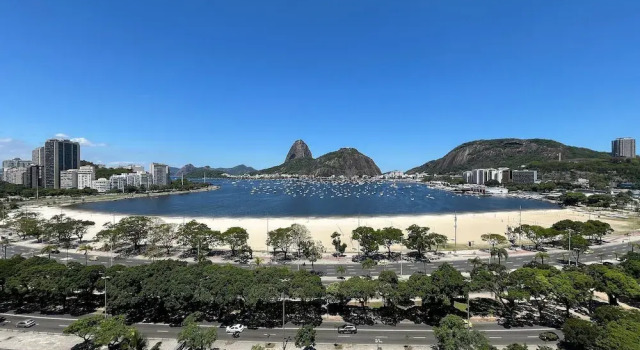 Apto com vista privilegiada em Botafogo