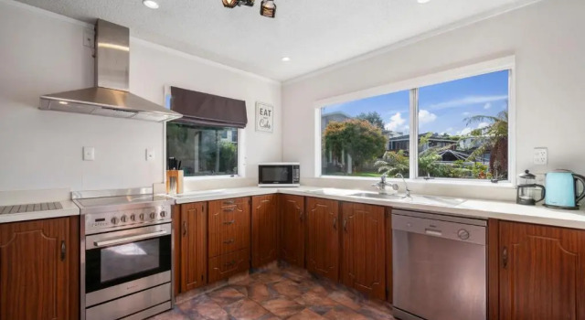 Woodward Lodge - Taupo Holiday Home