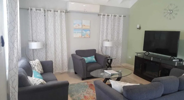 The Crest Rental Management, Rezervasyon Villa Plantation Village Jamaika