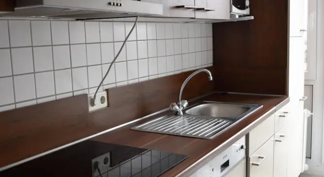 Ferienwohnung Neuss, Забронировать Отель Нойс Северный Рейн-Вестфалия, рядом с Базилика Святого Квирина