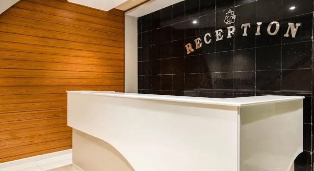 OYO 37146 G P Residency, Varaa Hotelli Kakinada Andhra Pradesh