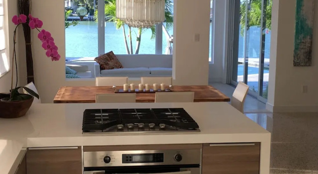 Miami Beach Villa, Varaa Villa Hotellit Miami Beach uima-altaalla, Uima-allas
