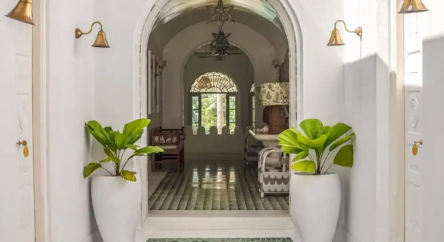 Вилла Breathtaking Villa In 02 Acres Of Tropical Walled-in Gardens
