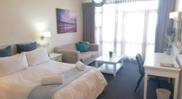 @157 Brookes Hill Suites near the beach