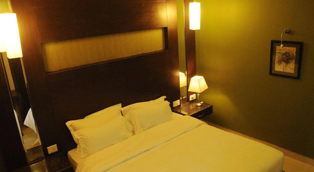 Leisure Stays - Premium Suites, Забронировать Отель Отели штата Тамилнада с бассейном, Бассейн
