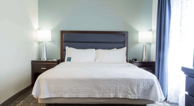 Двухместная студия Accessible Homewood Suites by Hilton Miami - Airport West
