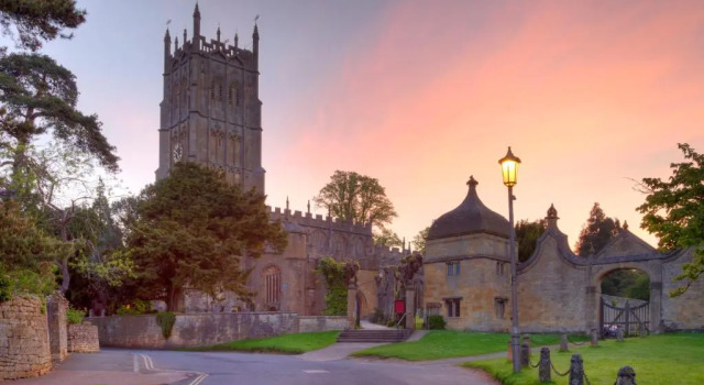 Cosy Corner - 2 Bed Home in Central Chipping Campden, Забронировать Отель Отели Чиппинг-Кэмпден с парковкой, рядом с Court Barn Museum, Парковка