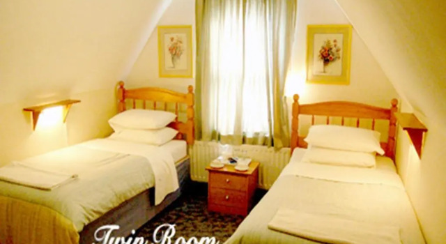 Двухместный номер Standard St. Georges Lodge