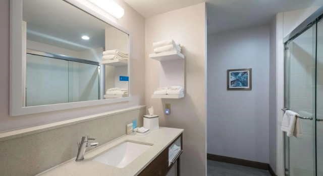 Номер Standard Hampton Inn Newport