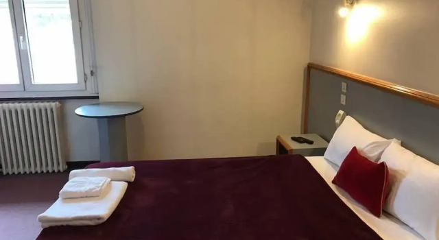 La Maison Carrée, Prenota Hotel Hotel a Alvernia con parcheggio, Parcheggio