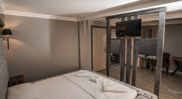 Talles Loft Hotel, Rezerwuj Hotel Konak Izmir, w pobliżu Harbour