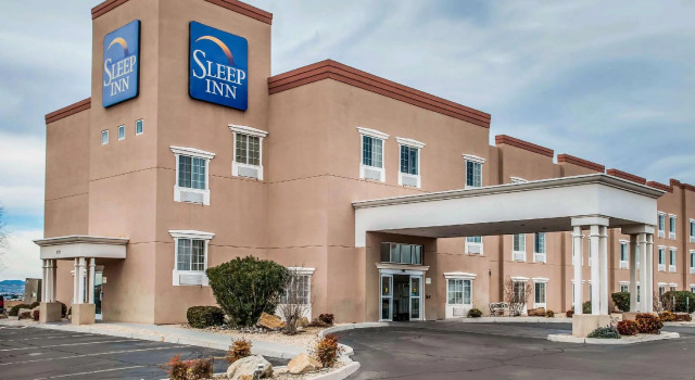 Двухместный люкс Sleep Inn University
