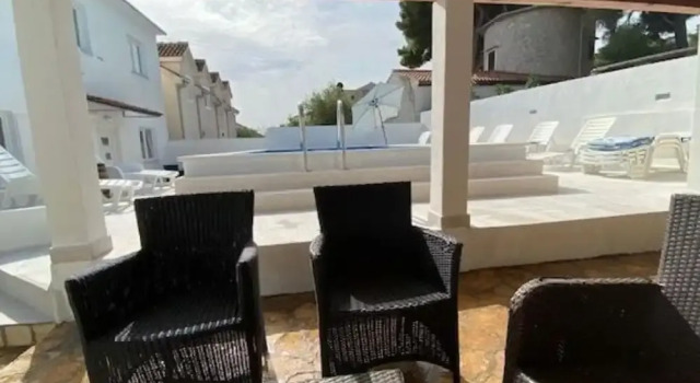 Студия Villa Brazza